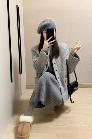 Gray Lace-Up Short Woolen Coat for Women - High-End Winter Fashion with Niche Temperament, 2025 Style