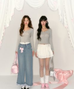 Gray Long-Sleeve T-Shirt for Women - Unique Exquisite Short Sweet and Spicy Autumn Top - Casual Fashion Essential