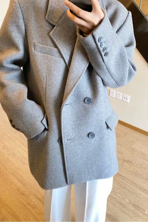 Gray Oversized Double-Breasted Woolen Suit Jacket with Vintage Thick Design for Winter Fashion