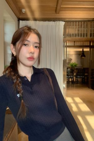 Gray Polo Collar Twisted Knit Sweater for Women, Long Sleeve Embroidered Spring Design, Stylish Short Sweater for Casual Wear