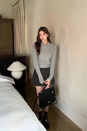 Gray Polo Collar Twisted Knit Sweater for Women, Long Sleeve Embroidered Spring Design, Stylish Short Sweater for Casual Wear