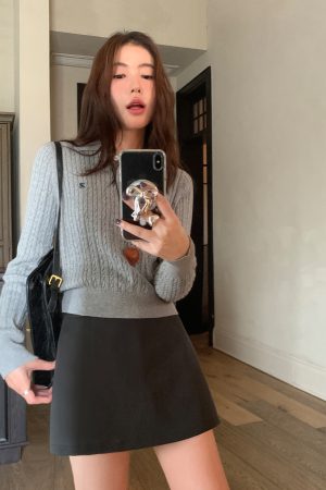 Gray Polo Collar Twisted Knit Sweater for Women, Long Sleeve Embroidered Spring Design, Stylish Short Sweater for Casual Wear