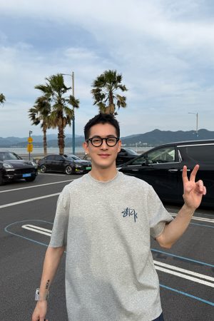 Gray Short Sleeve Back Letter Print T-Shirt for Men - Summer Casual Loose Fit, Versatile 90s American Style Fashion