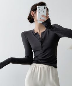 Gray Slim-Fitting Long Sleeve T-Shirt for Women, Spicy Girl Pure Desire Design, Autumn Layering Top, Trendy Base Shirt