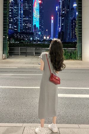 Gray Split T-Shirt Dress for Women, Stylish Summer Design, Waist-Cinching Slim Fit, Casual Short Sleeve Long Dress