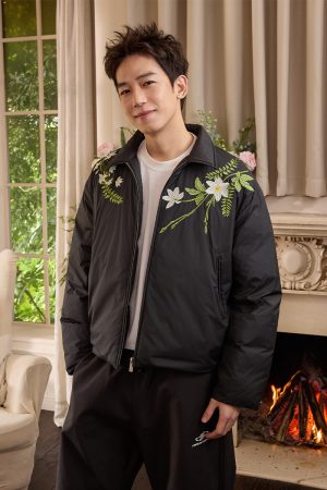 Green Floral Wreath Embroidered Down Jacket with Shoulder-Wrapped Collar, Warm Non-Quilted Coat for Y2K and Vintage Style