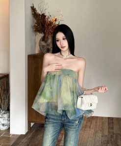 Green Printed Strapless Bud Top - Youthful Niche Style, Perfect for Summer Fashion, Trendy and Playful Design