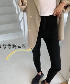 Green Second-Generation Shark Skin Yoga Pants with Waist-Cinching Slimming Effect – Ultra-Realistic Fit for Activewear