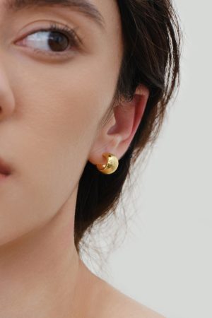 Hammered Design 925 Silver Needle Earrings - Sparkling Spring Summer Ear Studs for 90s Aesthetic and Y2K Fashion Lovers