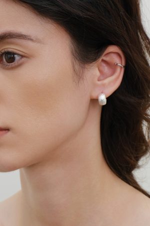 Hammered Design 925 Silver Needle Earrings - Sparkling Spring Summer Ear Studs for 90s Aesthetic and Y2K Fashion Lovers