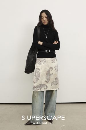 Hand-Crocheted Floral Ultra-Soft Cashmere High-Neck Ribbed Knit Base Shirt - Versatile 90s Inspired Fashion