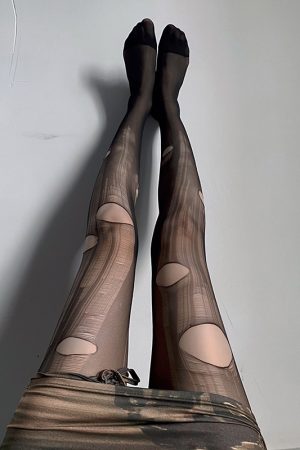 Hand-Torn Elastic Slimming Stockings - Fun BabykinG Heartbeat Design Leg Socks for Stylish Comfort