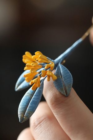 Handmade Floral Brooch - Exquisite Osmanthus Corsage Accessory for Qipao, Traditional Chinese Style Fashion Decoration