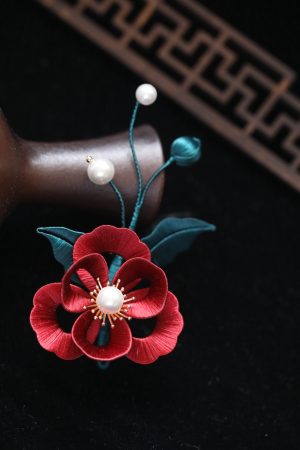 Handmade Floral Brooch for Women - Luxury Red Qipao Accessory, Elegant Decorative Pin for Fashionable Outfits