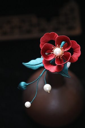 Handmade Floral Brooch for Women - Luxury Red Qipao Accessory, Elegant Decorative Pin for Fashionable Outfits