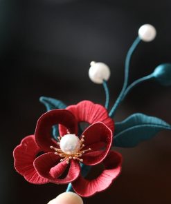 Handmade Floral Brooch for Women - Luxury Red Qipao Accessory, Elegant Decorative Pin for Fashionable Outfits