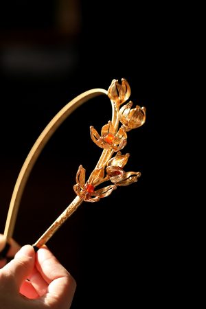 Handmade Floral Wire-Woven Headband for Women - High-End Gold Accessory, Wei-Jin Style, Ancient Chinese Fashion