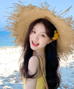 Handmade Frayed Raffia Sun Hat with Exaggerated Wide Brim for Summer Vacation, Sun Protection, Women's 2025 Trend