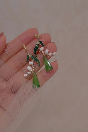 Handmade Fresh Lily of the Valley Flower Water Drop Earrings for Women - Pastoral Style, Versatile Light Luxury Ear Accessories