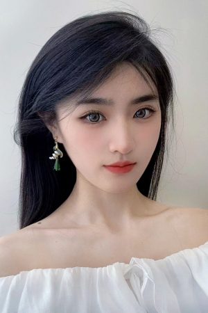 Handmade Fresh Lily of the Valley Flower Water Drop Earrings for Women - Pastoral Style, Versatile Light Luxury Ear Accessories