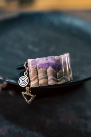 Handmade Personalized Gradient Agate and Amethyst Bracelet for Men and Women - Unique Non-Fish Design Jewelry