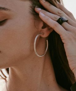 Handmade Vintage C-Shaped Hammered Pleated Silver-Plated Ear Studs Earrings - Unique Cool Niche Jewelry