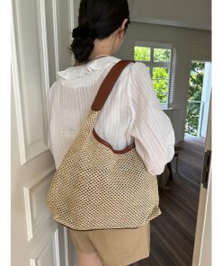 Handwoven Women's Vintage Tote Bag - Trendy Straw Woven Shoulder Bag with Large Capacity for Everyday Use