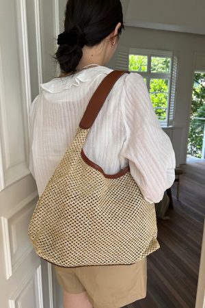 Handwoven Women's Vintage Tote Bag - Trendy Straw Woven Shoulder Bag with Large Capacity for Everyday Use