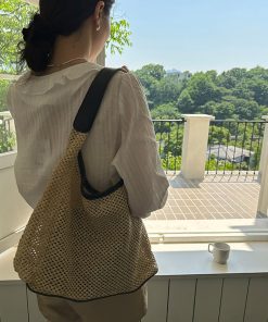 Handwoven Women's Vintage Tote Bag - Trendy Straw Woven Shoulder Bag with Large Capacity for Everyday Use