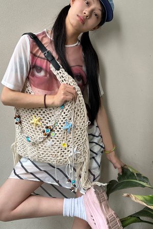 Handwoven Y2K Starfish Beach Bag with Tassels - Large Capacity Shallow Shoulder Crossbody Net Bag for Spring and Summer
