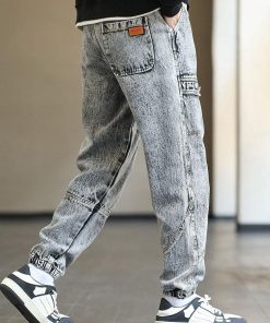 Harbin China Winter Outfit, Lazy Day Outfits - Plus Size Jogger Jeans