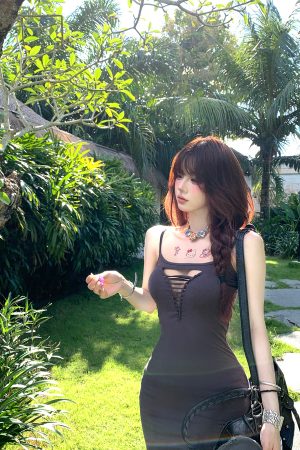 Hawaiian-Style Bodycon Dress for Women, Summer Waist-Cinching Slimming Mermaid Long Dress, Tropical Print, Perfect for Beach Days