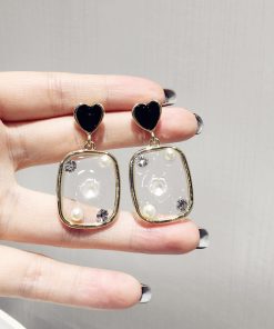 Heart-Shaped Black Love Transparent Acrylic Flower Rectangular Short Earrings for Spring and Summer Fashion