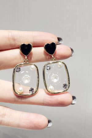 Heart-Shaped Black Love Transparent Acrylic Flower Rectangular Short Earrings for Spring and Summer Fashion