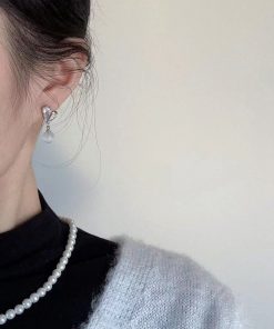 Heart-Shaped Cat's Eye Stone Earrings for Women - Minimalist Elegant Studs for Spring and Summer Fashion