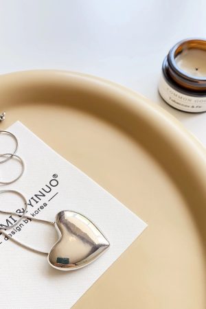 Heart-Shaped Clavicle Chain Necklace, Minimalist Ins Style, Understated Personalized Design, High-End Feel Fashion Jewelry
