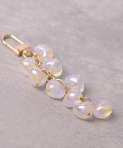 Heart-Shaped Cloud Phone Chain Short Wrist Strap with Pearl Bead Pendant - Cute Bag Accessory Keychain for Fashion Lovers