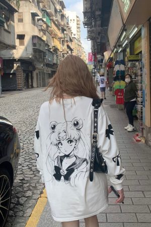 Heartbeat Beautiful Girl Spring Comic Design Loose White Long Sleeve T-Shirt for Women - Trendy 90s Inspired Niche Top
