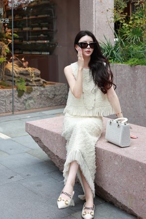Heavy Industry A-Line Skirt for Women, Versatile Long Skirt in Small Fragrance Style, Designer Quality Fashion Statement