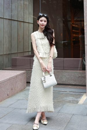Heavy Industry A-Line Skirt for Women, Versatile Long Skirt in Small Fragrance Style, Designer Quality Fashion Statement