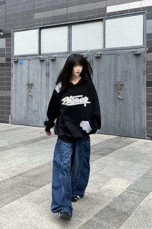 Heavyweight Embroidered Plaid Spliced American Sweatshirt - Unisex Loose Hoodie for Spring and Autumn - Couples Niche Fashion