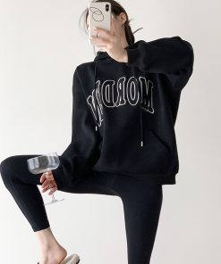 Heavyweight Hooded Sweatshirt for Women, Fleece-Lined Oversized Embroidered Jacket, Loose-Fitting Petite Top, Casual Streetwear