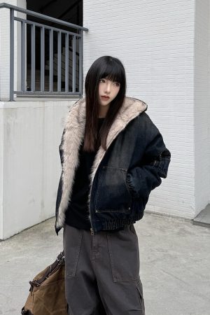 Heavyweight Water-Washed Vintage Mountain Fur Collar Jacket for Men & Women - Thick Denim Cotton Winter Coat, High Street Style