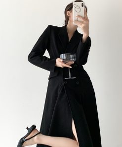 Hepburn-Style Black Wool Coat for Women, Elegant Long Waist-Cinching Thick Overcoat, Slimming High-End Fashion 90s Inspired