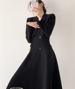 Hepburn-Style Black Wool Coat for Women, Elegant Long Waist-Cinching Thick Overcoat, Slimming High-End Fashion 90s Inspired