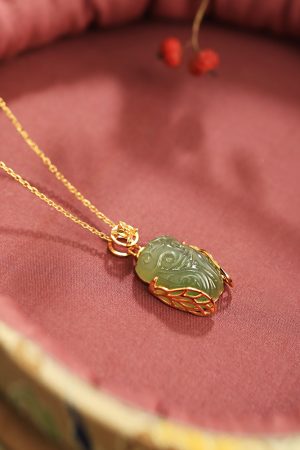 Hetian Jade Cicada Pendant for Women - Good Luck Charm for Graduate School Entrance Exams and College Success