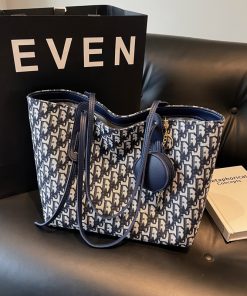 High-Capacity Women's Canvas Shoulder Tote Bag - Trendy Spring and Summer Commuting Handbag