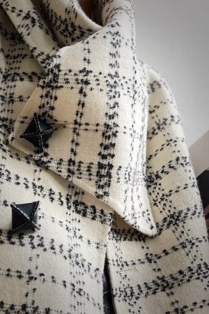 High-Design Double-Sided Wool Cloak Scarf Collar Short Coat for Winter - Stylish Prague Time Outerwear