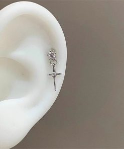 High-End 925 Silver Cross Meteor Flash Diamond Earrings - Minimalist Style Exquisite Ear Studs for Versatile Fashion Accessories