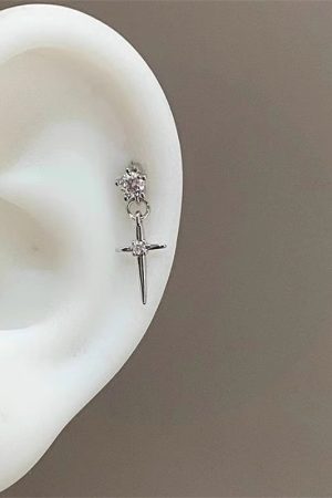 High-End 925 Silver Cross Meteor Flash Diamond Earrings - Minimalist Style Exquisite Ear Studs for Versatile Fashion Accessories